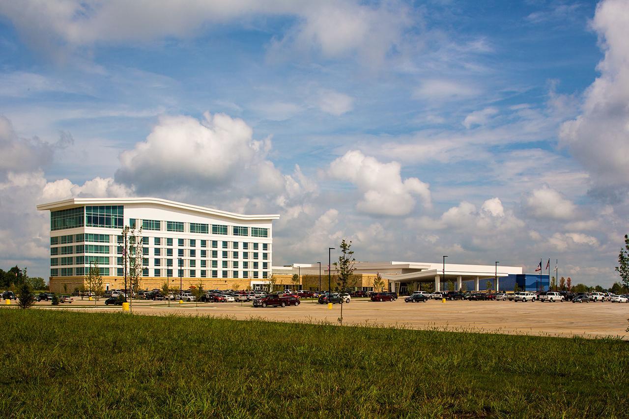 Rhythm City Casino & Resort Davenport Exterior photo